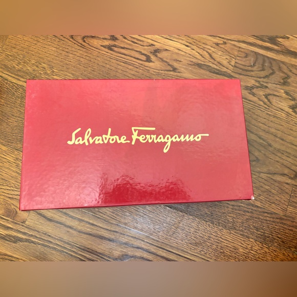 Ferragamo Beverly Nero Napa Calf Heels 7 1/2 - Picture 2 of 4